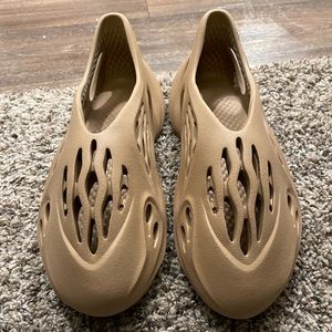 2 pairs of foam runners both size 11